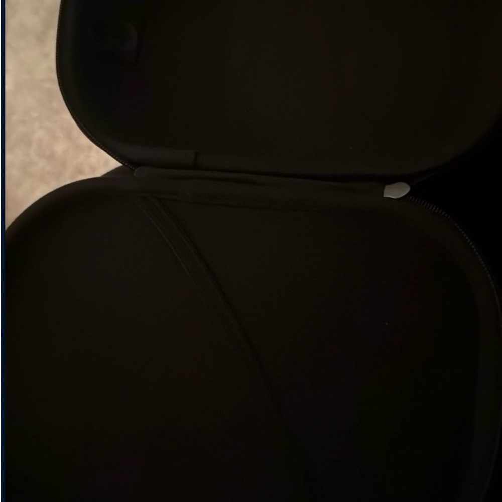 Bose Quiet Comfort headphones - Picture 5 of 6